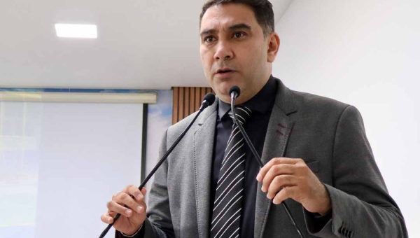 Samir Bestene pede construção de ginásio esportivo no Taquari em homenagem a Micaias: “Morreu jovem, mas mostrou ser uma liderança!”