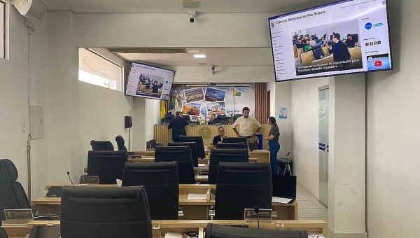 Reunião das comissões atrasa início da sessão na Câmara de Rio Branco; PL que propõe ampliação de cargos comissionados deve ser votado hoje