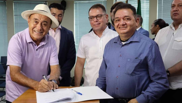 Prefeito Tião Bocalom anuncia regulamentação do transporte por aplicativos em Rio Branco