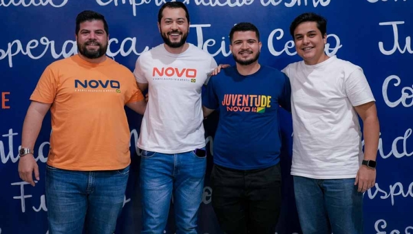 Jarude reúne jovens e empossa novo presidente estadual da Juventude do Partido Novo