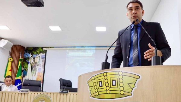 Samir Bestene propõe nome de Jessé Santiago para nova sede da Câmara de Rio Branco