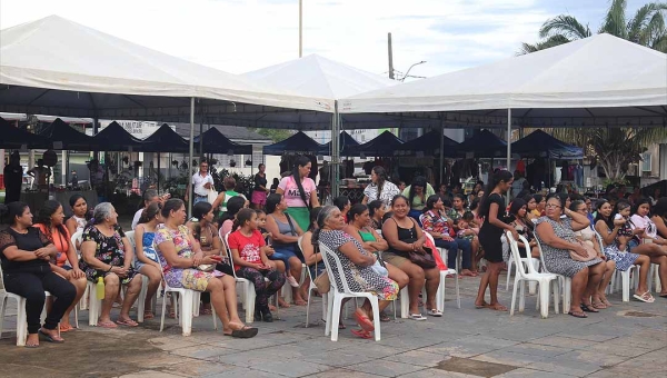 Prefeitura de Assis Brasil realiza grande festa em homenagem ao Dia das Mães