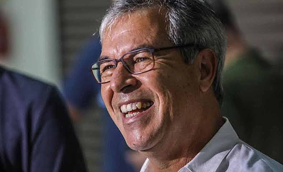 Jorge Viana ganha supersalários que brutos e somados ultrapassam os R$ 140 mil por mês