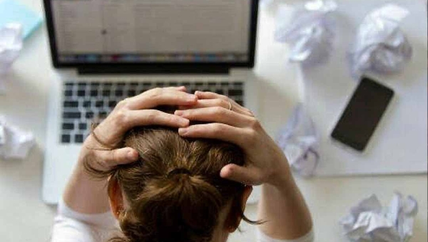 Prazo para empresas se adequarem à nova norma sobre saúde mental no trabalho é prorrogado para 2026