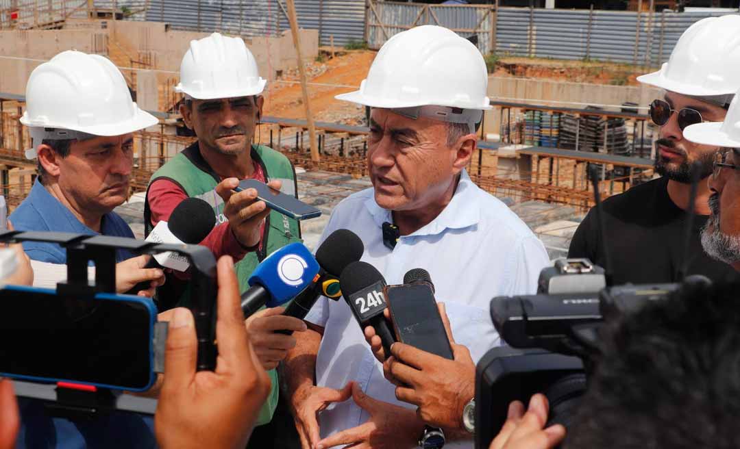 Bocalom visita obras do Mercado Elias e diz que local era abandonado pelo poder público: “Qualidade de vida para os trabalhadores e visitantes”