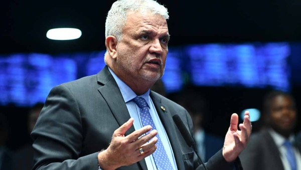 Petecão propõe projeto de regulamentação de porte de arma para policiais penais em todo o Brasil