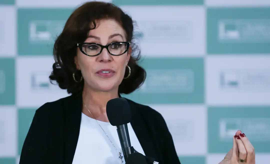 Interpol inclui a deputada Carla Zambelli na lista vermelha de procurados após ordem de Moraes