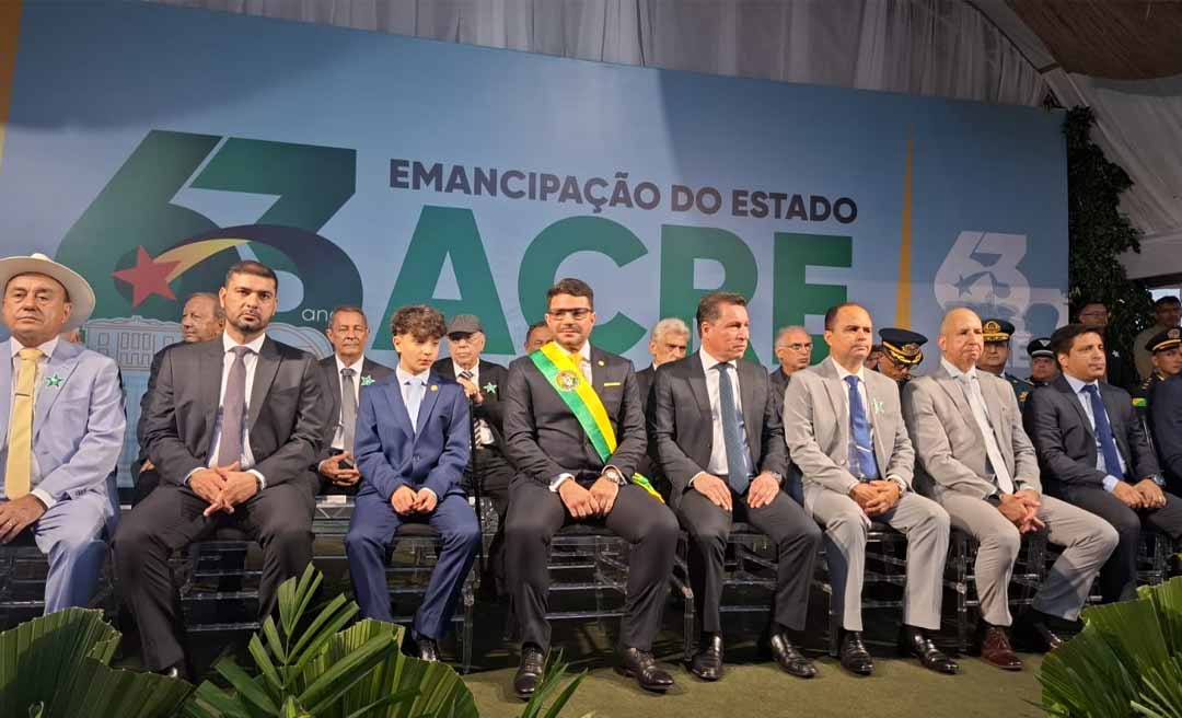 Na solenidade de aniversário de 63 anos do Acre, Gladson cita avanços, reforça 2025 como “ano do executar” e destaca Chico Mendes