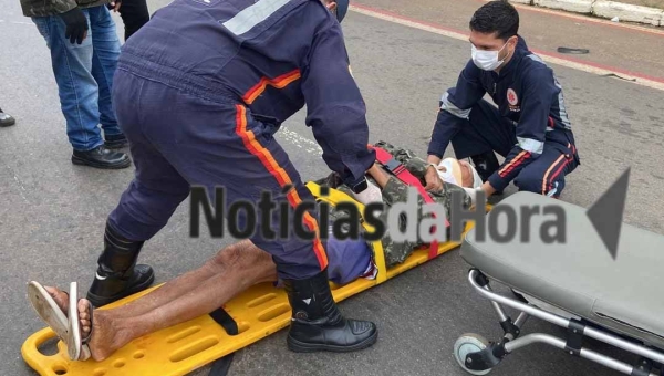 Idoso de 82 anos é atropelado por mototáxi ao tentar atravessar Avenida Antônio da Rocha Viana, em Rio Branco