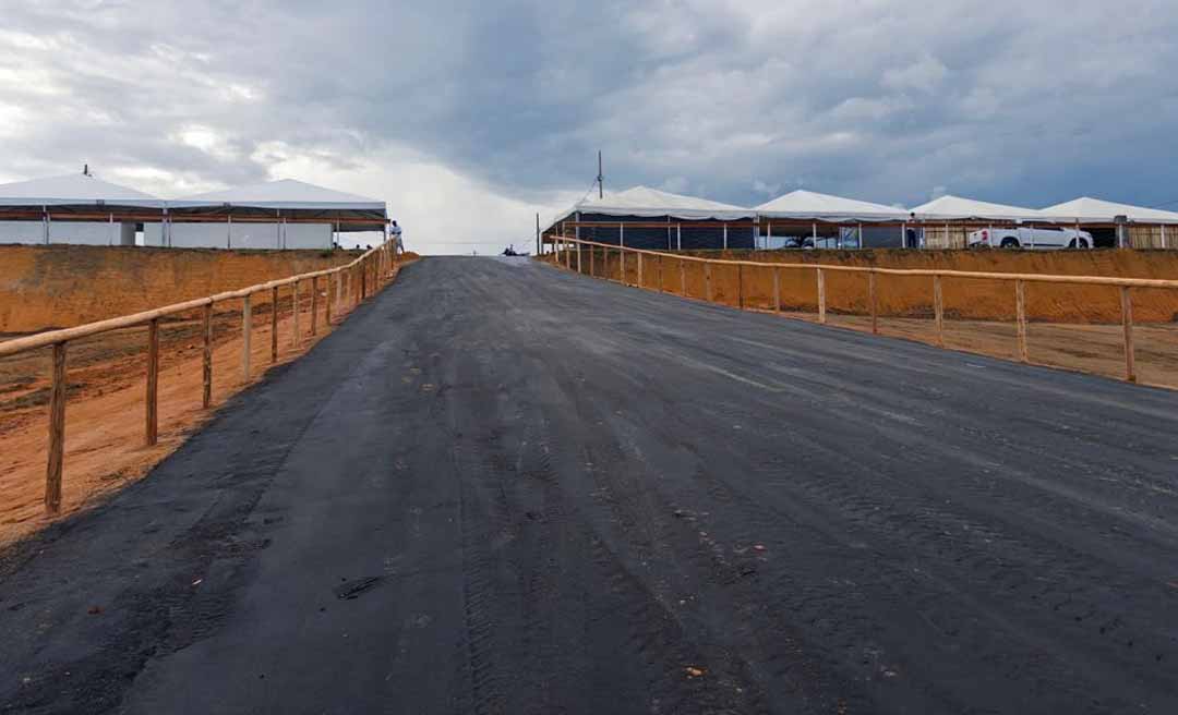 Deracre entrega obras de acesso, arena de rodeios e área de shows para a Expoacre Juruá