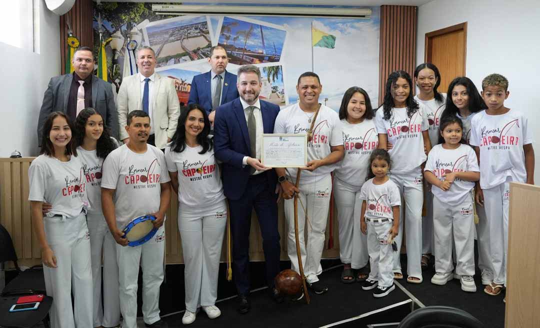 Tribuna Popular na Câmara Municipal de Rio Branco Destaca o Projeto Social "Brincar Capoeira"