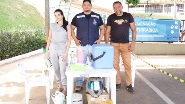 Zoonoses de Rio Branco promove ação de vacinação antirrábica em ponto fixo no bairro Tangará
