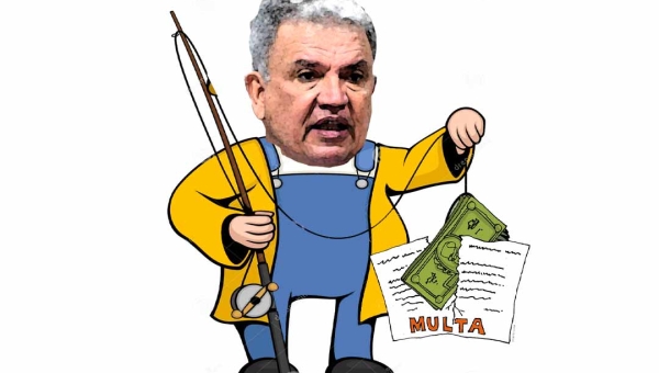 Senador Sérgio Petecão Foi pescar e fisgou uma "piramulta" do ICMBIO