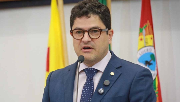 Eduardo Ribeiro propõe reuniões quinzenais na CCJ para acelerar análise de projetos