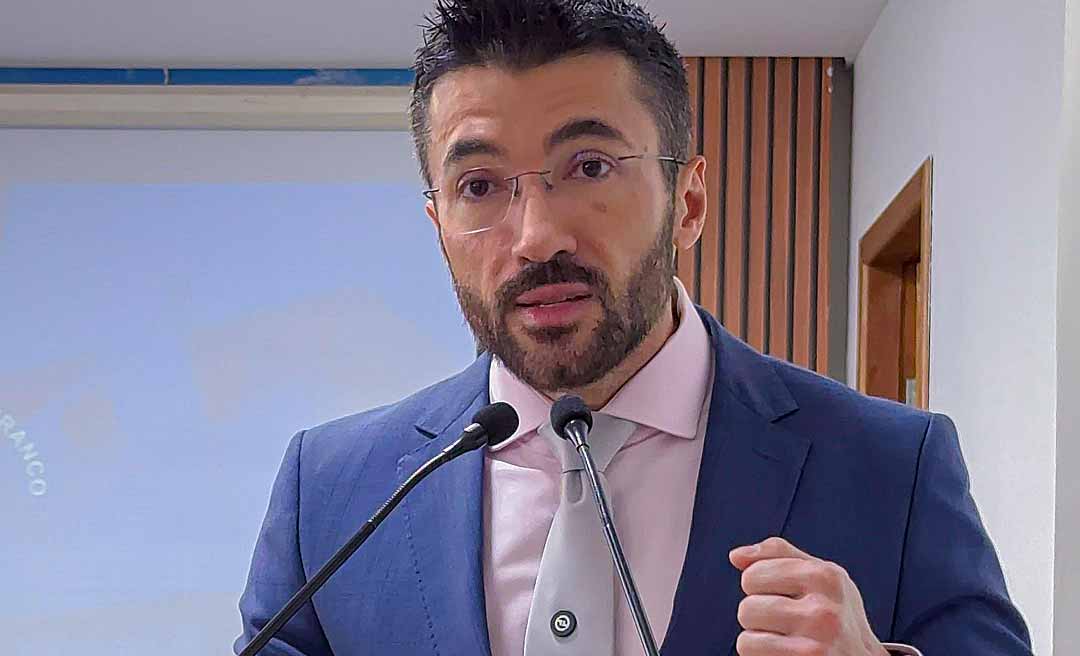 Zé Lopes critica ausências do prefeito e cobra atenção à realidade de Rio Branco: “Pare de viajar”