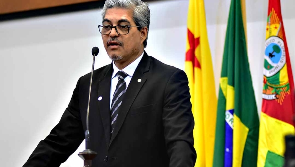 Edvaldo Magalhães denuncia descaso com o transporte nas escolas rurais de Tarauacá: ‘é permanentemente reincidente’