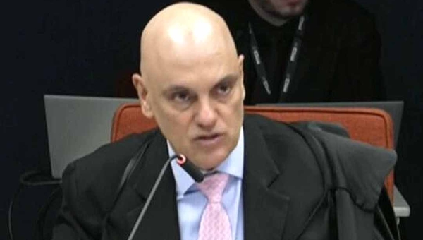 Moraes vota pela condenação de Bolsonaro e outros sete réus em julgamento da trama golpista