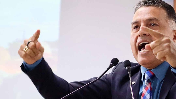 “Estou preparado, faria melhor do que Gladson e Bocalom”, afirma vereador Eber Machado ao ser cogitado para o governo em 2026