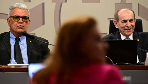 Petecão apoia aposentadoria especial para agentes de saúde e de combate às endemias