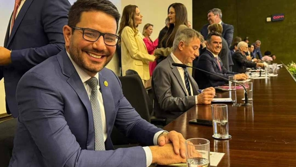 Gladson Camelí agradece deputados por aprovar suas contas referentes a 2020: ‘análise técnica’