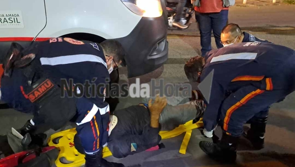 Motociclista sofre fratura exposta ao tentar evitar atropelamento de crianças que brincavam em estrada movimentada da Capital