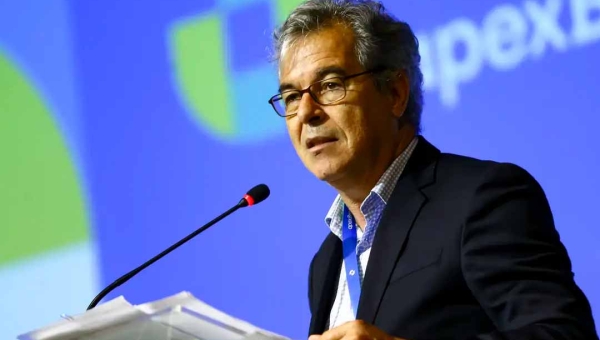 Jorge Viana participa de fóruns empresariais na Indonésia e na Malásia, ao lado de Lula e de mais de 100 empresários