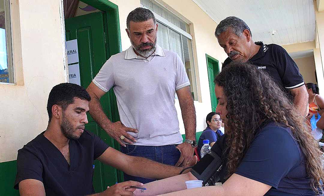 Deputado Whendy Lima acompanha emocionado atendimentos de saúde na zona rural de Brasiléia