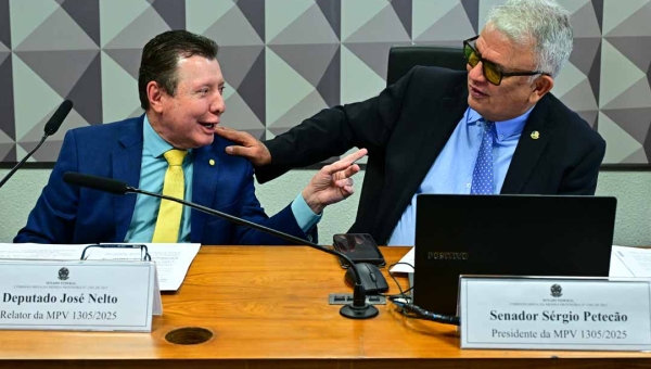 Petecão celebra aprovação da MP que garante cessão de direitos e isenta taxistas da taxa de verificação de taxímetros