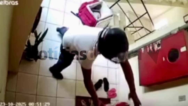 Entregador é flagrado furtando extintor em condomínio no Loteamento dos Engenheiros, em Rio Branco
