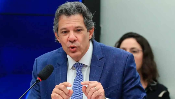 Medidas de corte de gastos do governo Lula serão inseridas em novo projeto, diz Haddad