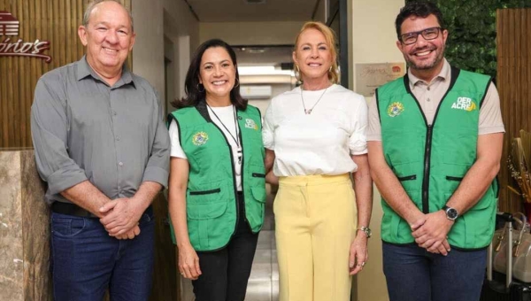 Gladson Camelí e Mailza Assis recebem Hortência em encontro marcado por simpatia e reconhecimento em Sena Madureira