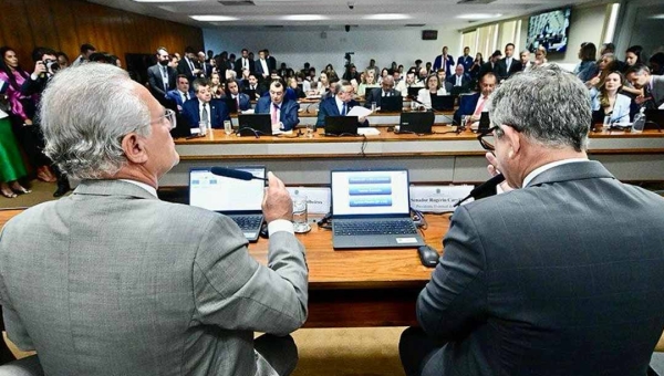 Por unanimidade, Senado aprova isenção de IR para quem ganha até R$ 5 mil; proposta prevê redução gradual das alíquotas de até R$ 7.350