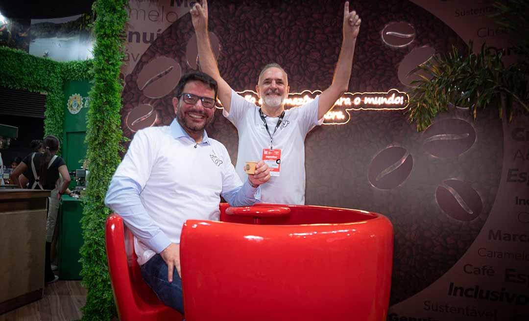 Gladson Camelí visita estande do Acre na Semana Internacional do Café e destaca avanços da produção no estado