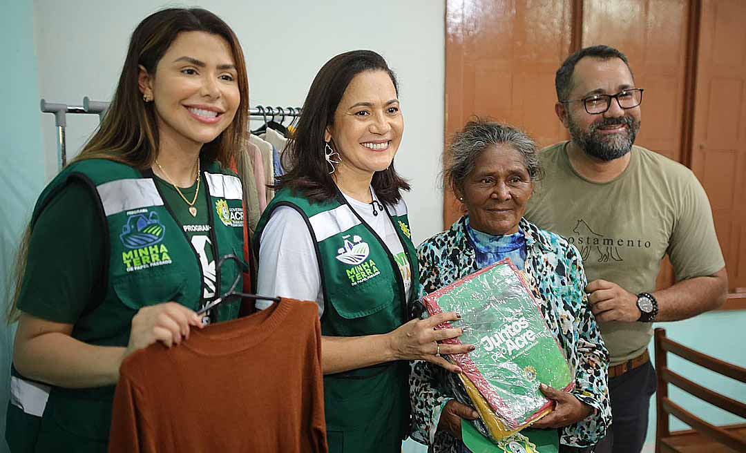 Mailza Assis lidera uma série de ações e realiza entrega de títulos com ITERACRE