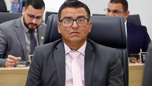 “A expectativa é votar a LDO ainda hoje”, diz presidente da CCJ, vereador José Aiache