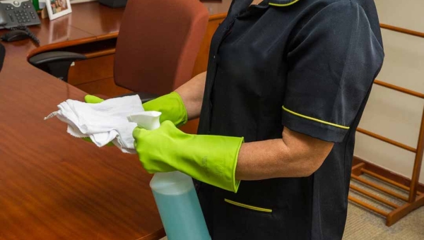 Em comunicado a colaboradores, JWC diz que mês de outubro não foi pago a terceirizados por falta de repasse contratual