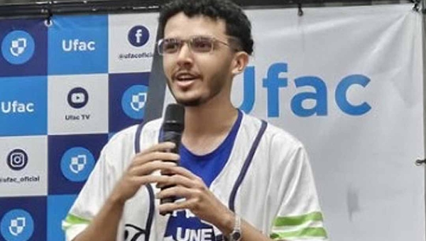 Chapa 56 leva a melhor e consagra Rubisclei Júnior como o novo presidente do DCE da Ufac