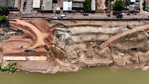 Após rescindir contrato por baixo desempenho, Estado promete retomar obra da Orla do Quinze