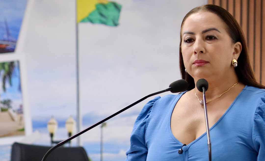 Vereadora Elzinha Mendonça apresenta PL que cria Canal Municipal de Denúncias de Discriminação Racial em Rio Branco