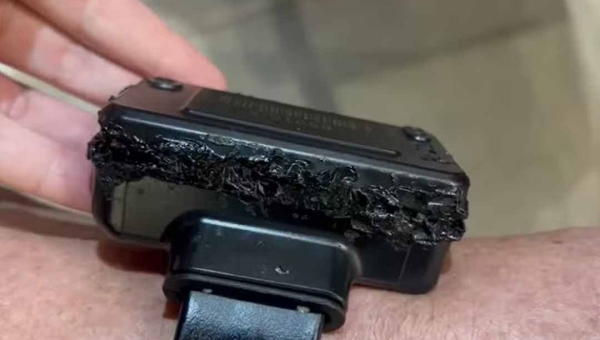 Bolsonaro admite ter usado ferro de solda para violar tornozeleira, e PF registra momento da confissão