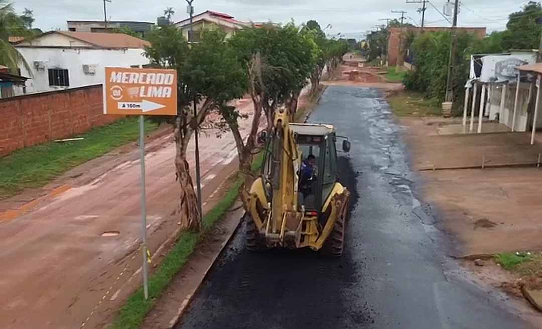 Pavimentação avança no Platô do Piquiá e marca nova etapa de infraestrutura em Boca do Acre