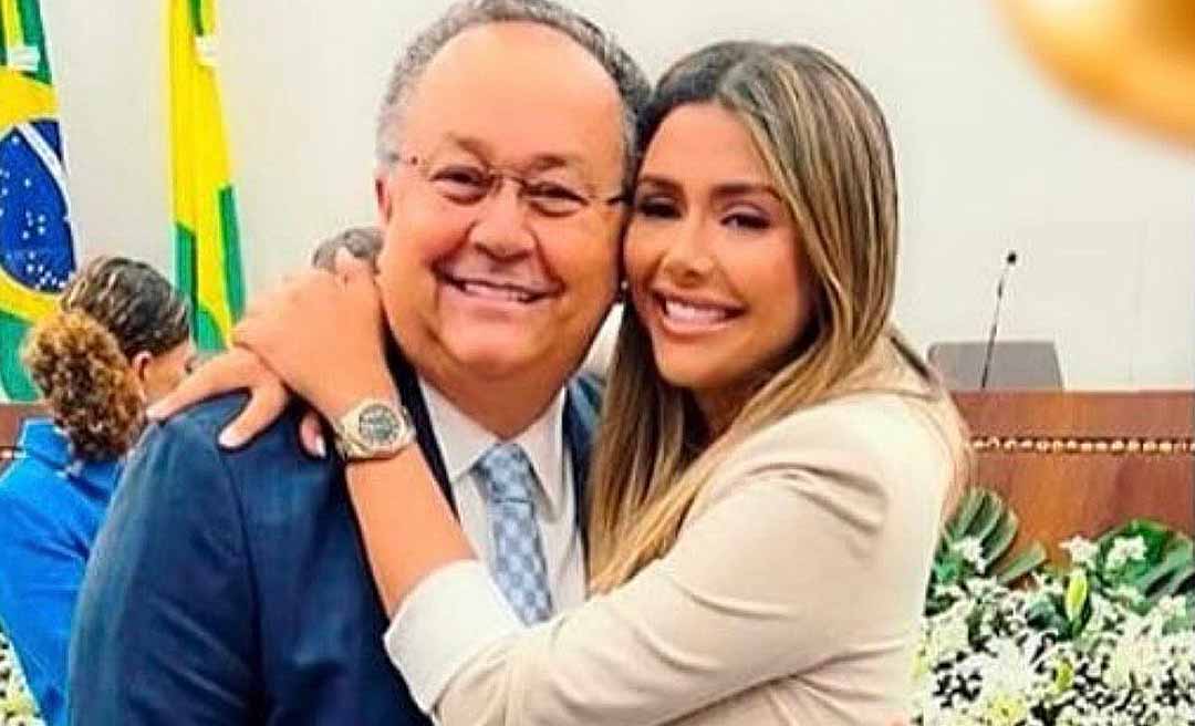 Gabriela Câmara posta foto ao lado do pai, Silas Câmara, e sai em sua defesa após Antônia Lúcia acusá-lo de traição