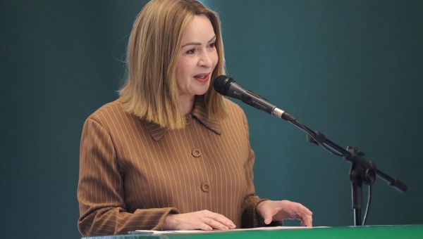 Deputada Socorro Neri tem 2º projeto sancionado: nova lei garante água potável e saneamento básico em todas as escolas públicas do país