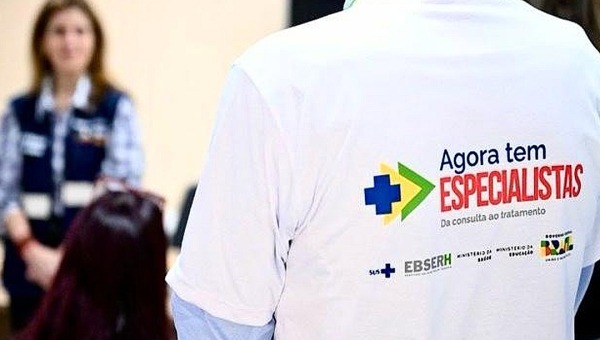 Acre impulsiona expansão do SUS ao ocupar 57 vagas de médicos no programa “Agora Tem Especialistas”