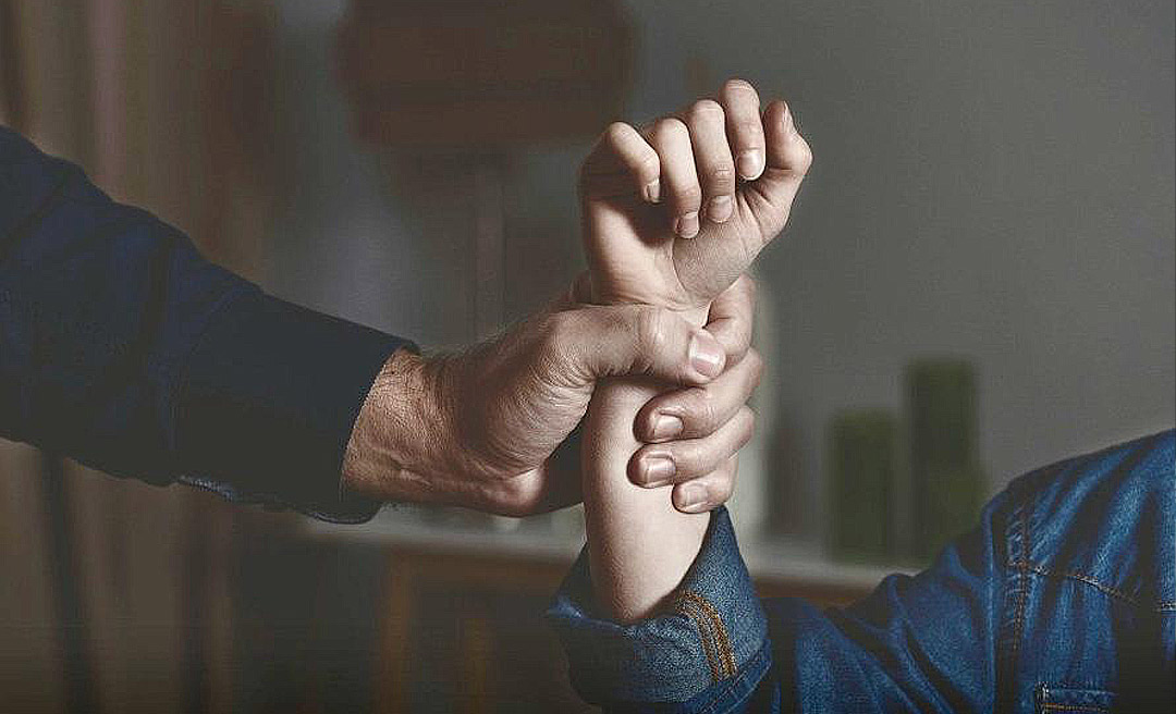 Governo federal publica portaria que garante remoção de servidores em situação de violência doméstica