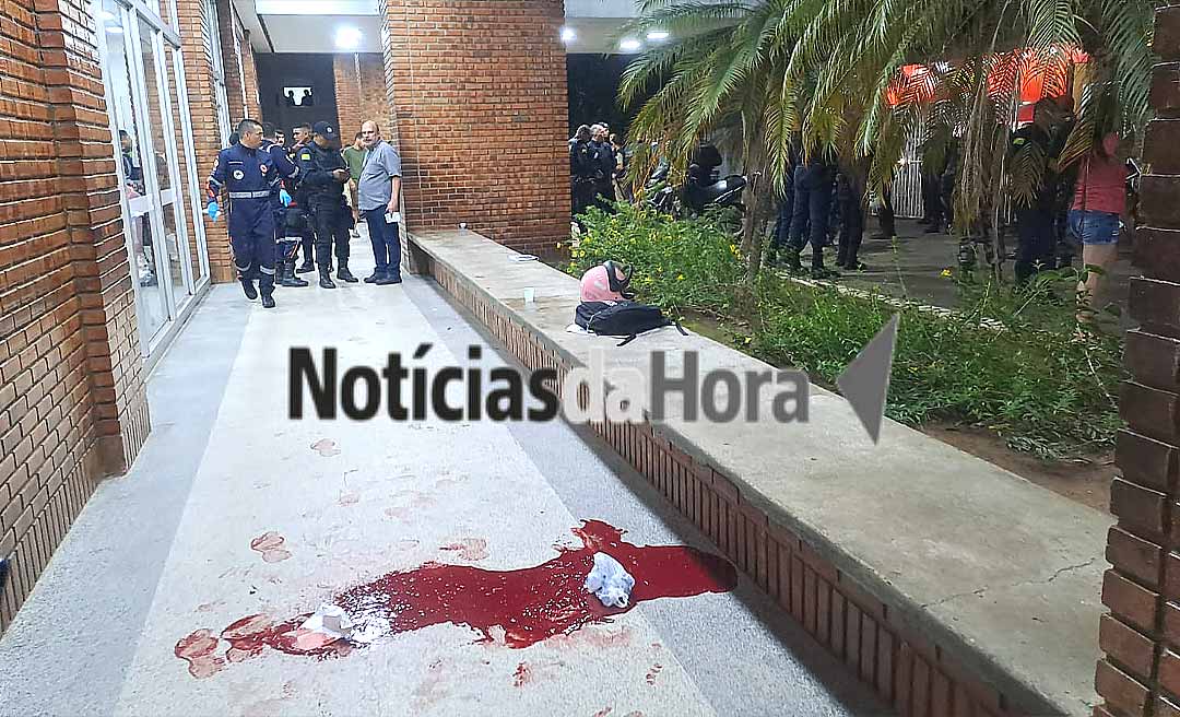 Confusão no Pronto-Socorro de Rio Branco termina com três homens baleados e uma mulher presa