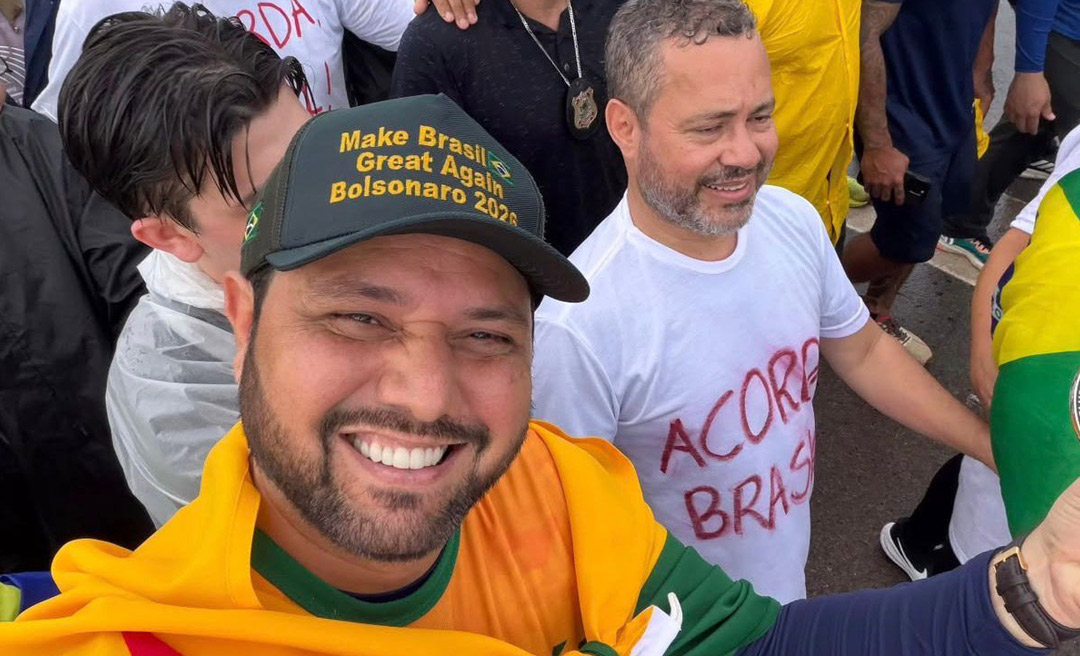 Representando Bocalom, João Marcos participa de caminhada liderada por Nikolas Ferreira até Brasília