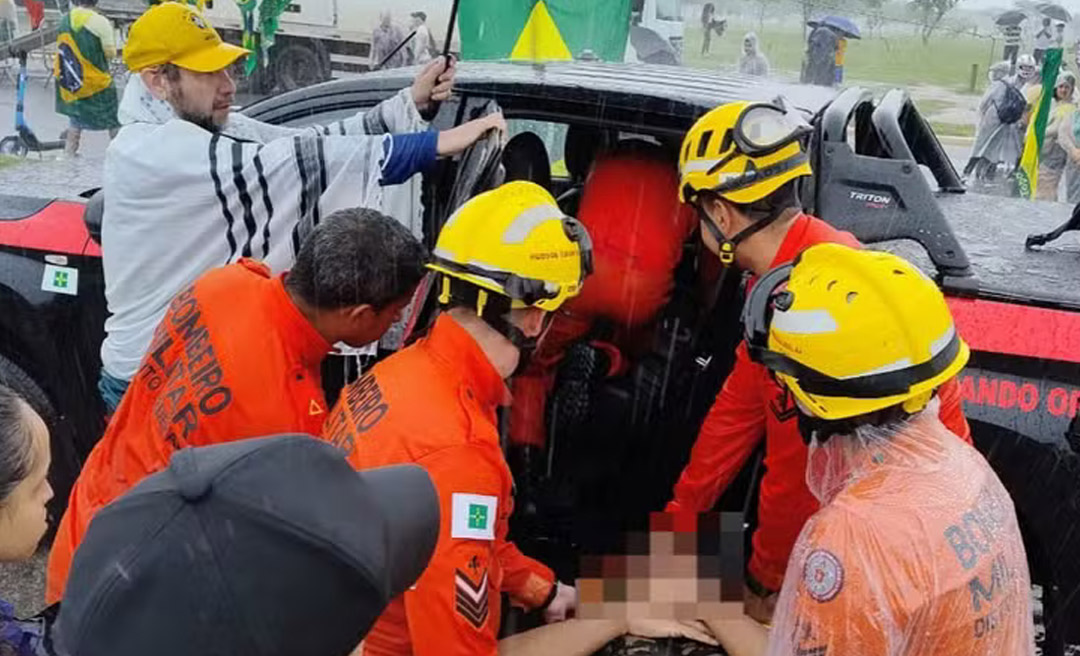 Raio atinge área central de Brasília e 24 são levados a hospitais; grupo aguardava marcha de apoiadores de Bolsonaro