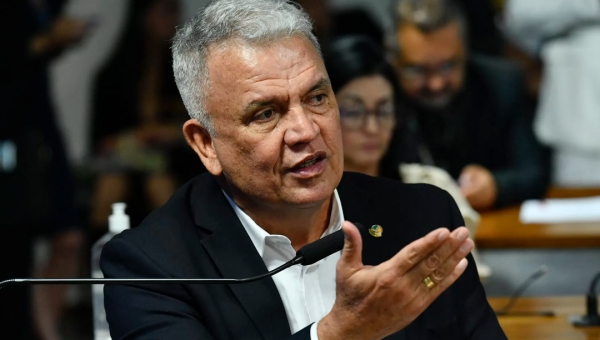 Petecão viabiliza liberação de R$ 2,6 milhões em emendas de ex-parlamentares