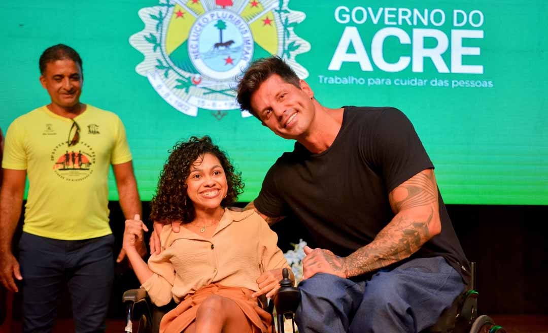Com história de superação, palestra de Fernando Fernandes é sucesso de público em Cruzeiro do Sul